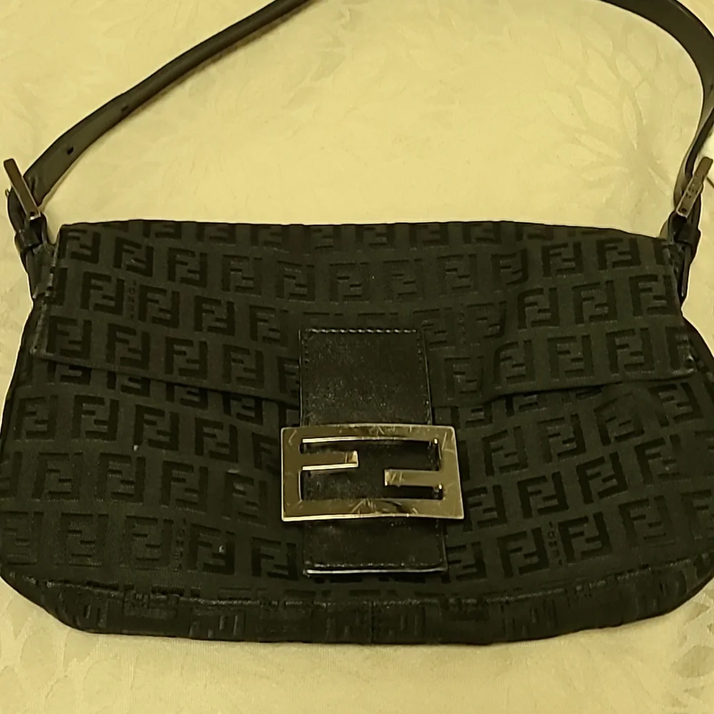 GC - Fendi Zucchino mini Mama Baguette - Picture 3 of 17